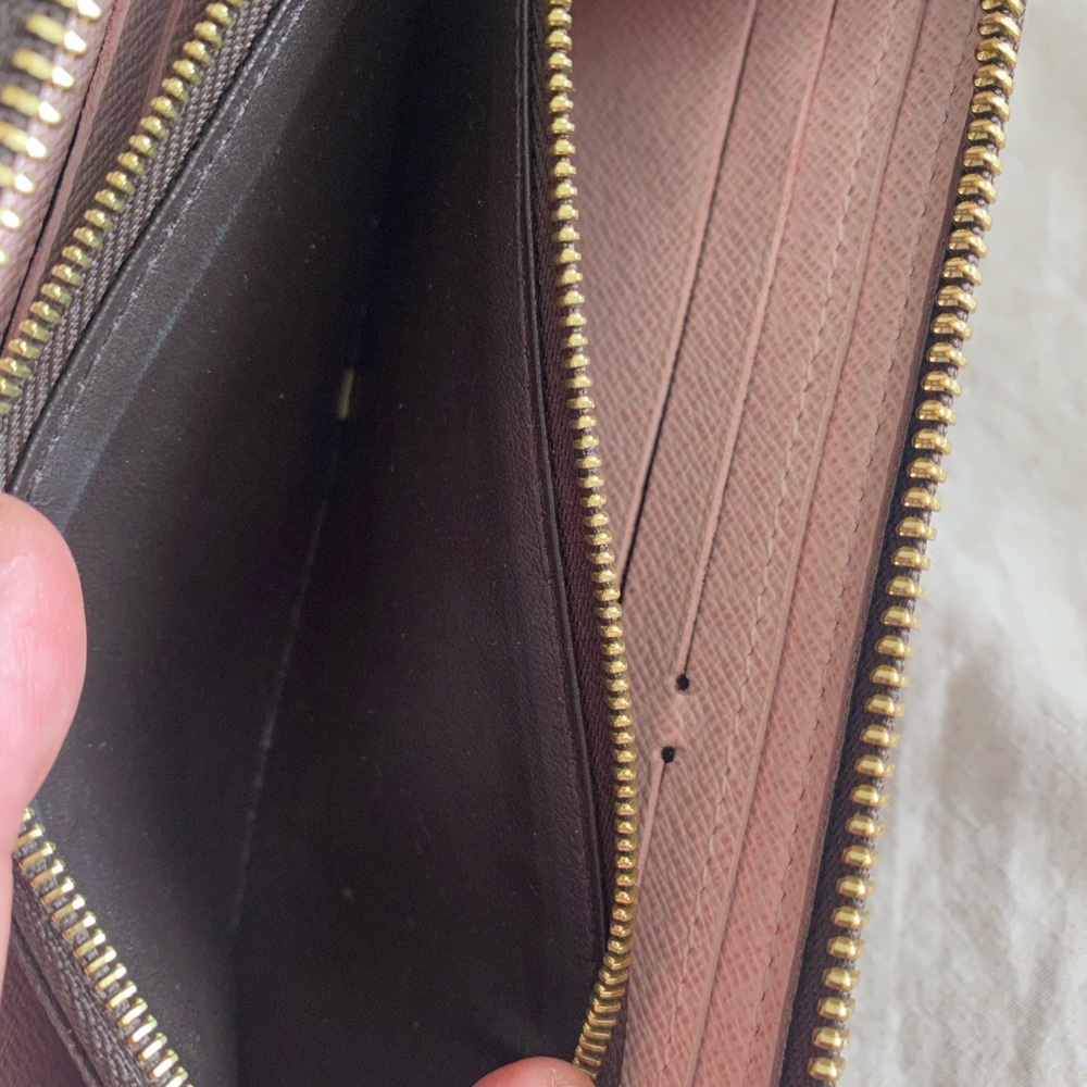Louis Vuitton Clemence wallet in Rose Ballerine authentic - Picture 16 of 16